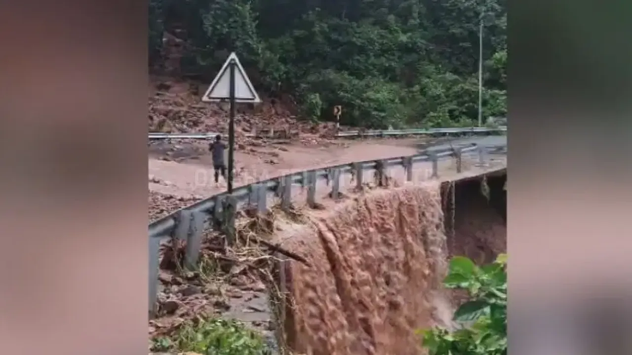 Landslide in Kalinga Ghat snaps Kandhamal–Ganjam road connectivity