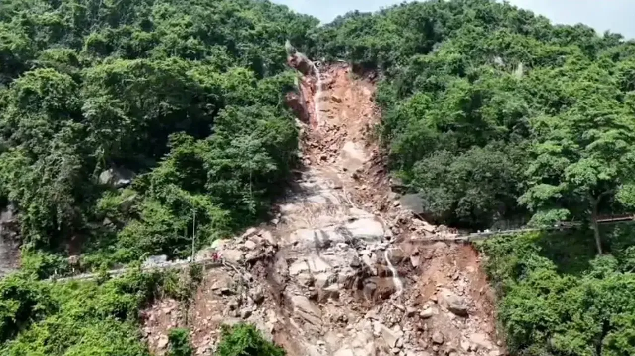 Kalinga Ghat landslide clean-up, repair of cut-off road in 7 days: NHAI