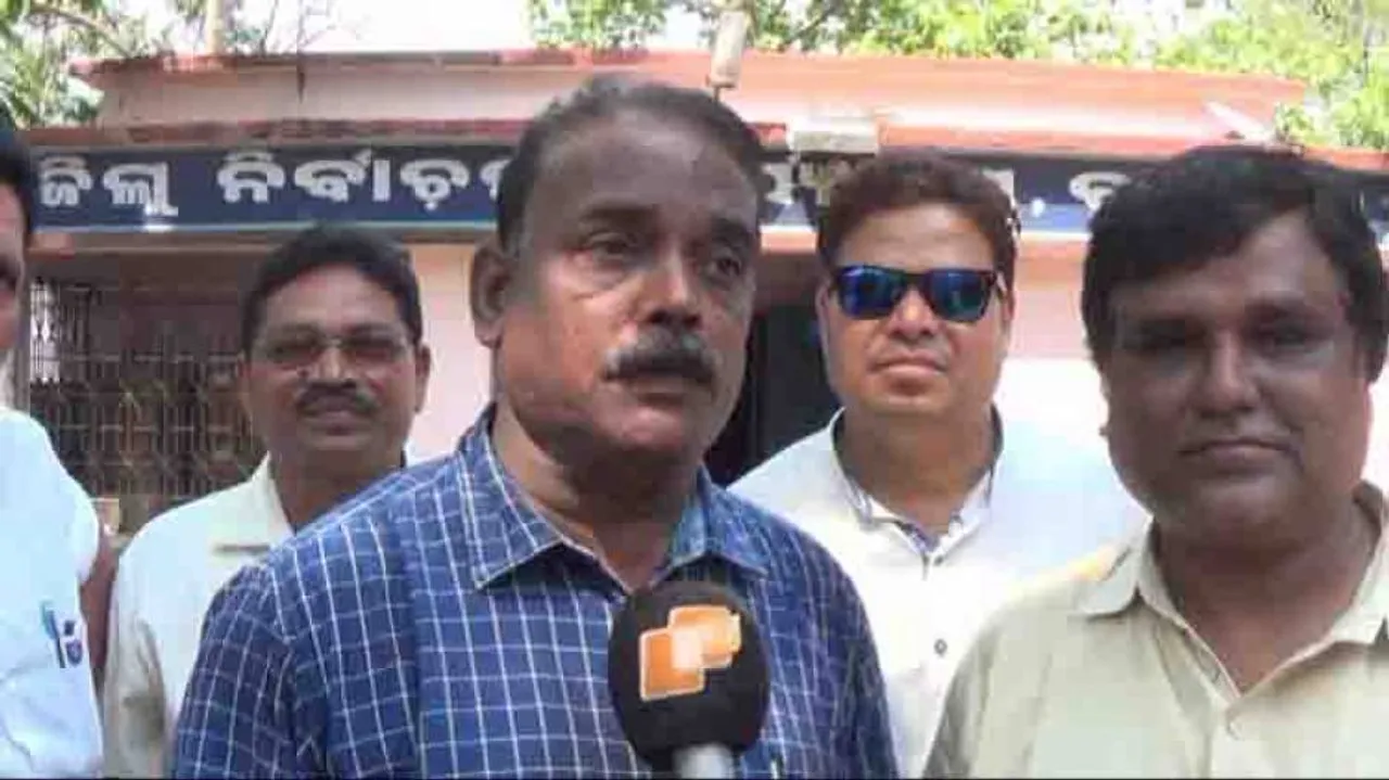 As battle of ballot inches closer, 'fight' between political parties hit fever pitch
