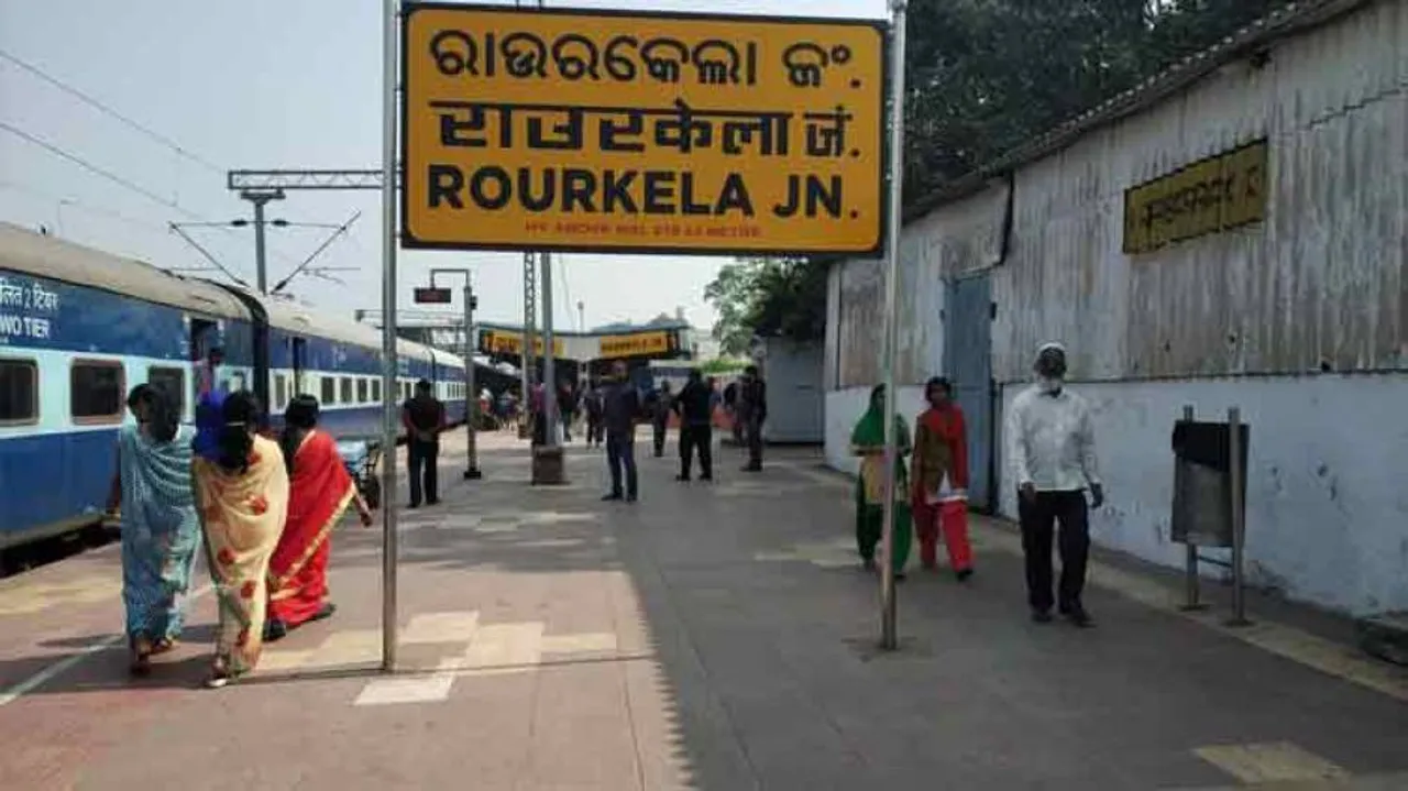 Murder in Itwari-Tatanagar Passenger train?