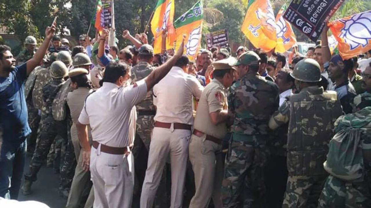 Sex scandal video: BJP stages road blockade demanding arrest of BMC mayor