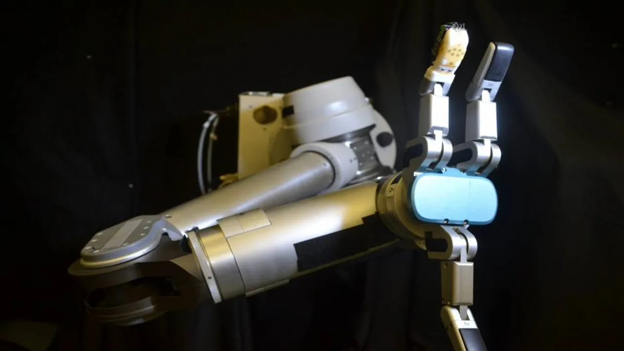 This sensor 'skin' can help robots perform everyday tasks