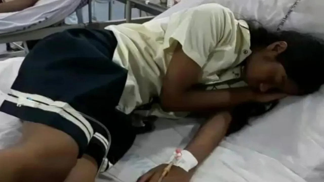 5 girl students fall unconscious during I-day parade rehearsal
