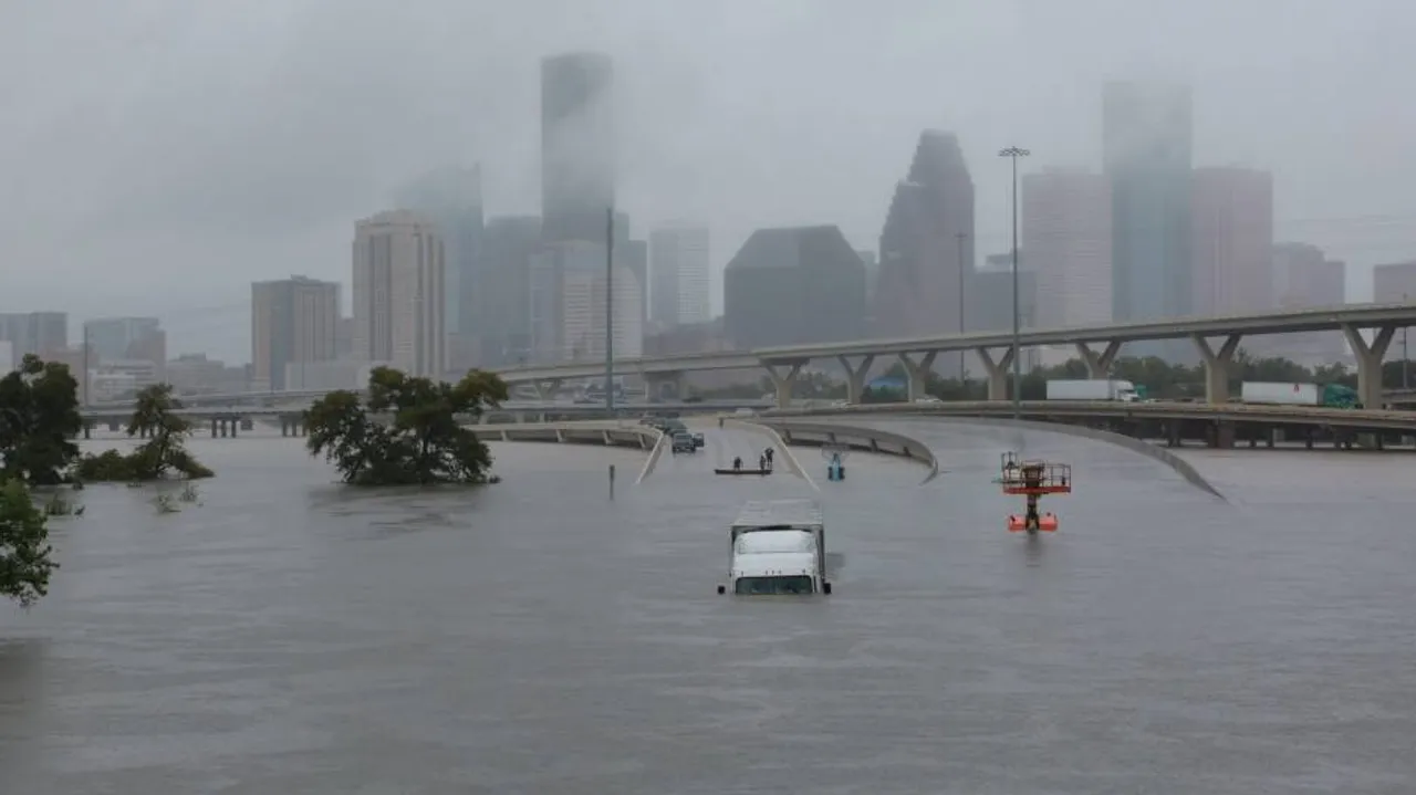 Hurricane Harvey devastates Texas with 'unprecedented floods'