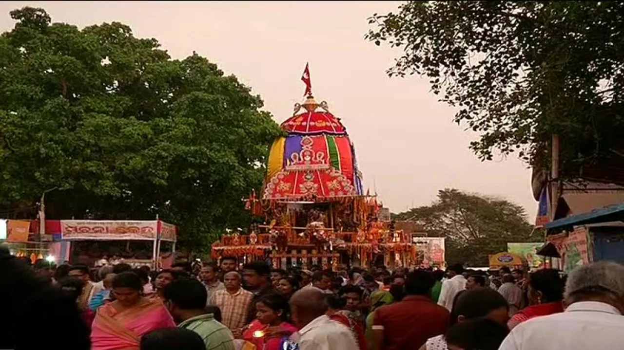 Rukuna Rath Yatra: Chariot pulling stopped mid-way