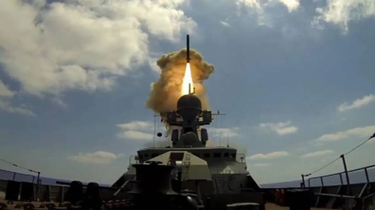 Russia fires 7 cruise missiles at IS in Syria