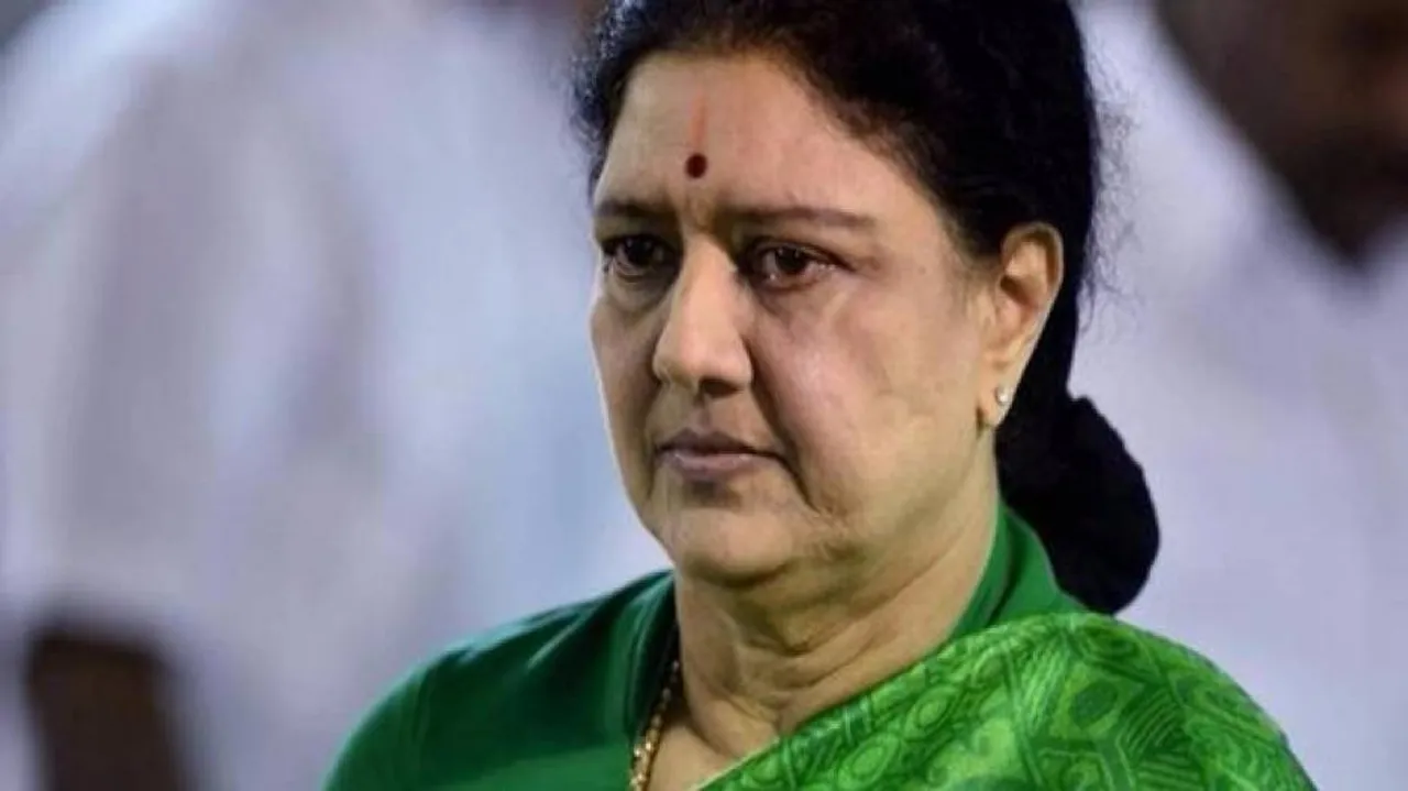 I-T raids houses and offices of Sasikala