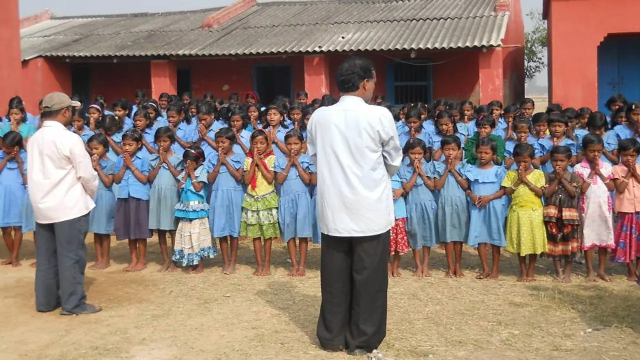 No electricity in 80% Govt Schools, 30 lakh children bear the brunt of sizzling summer