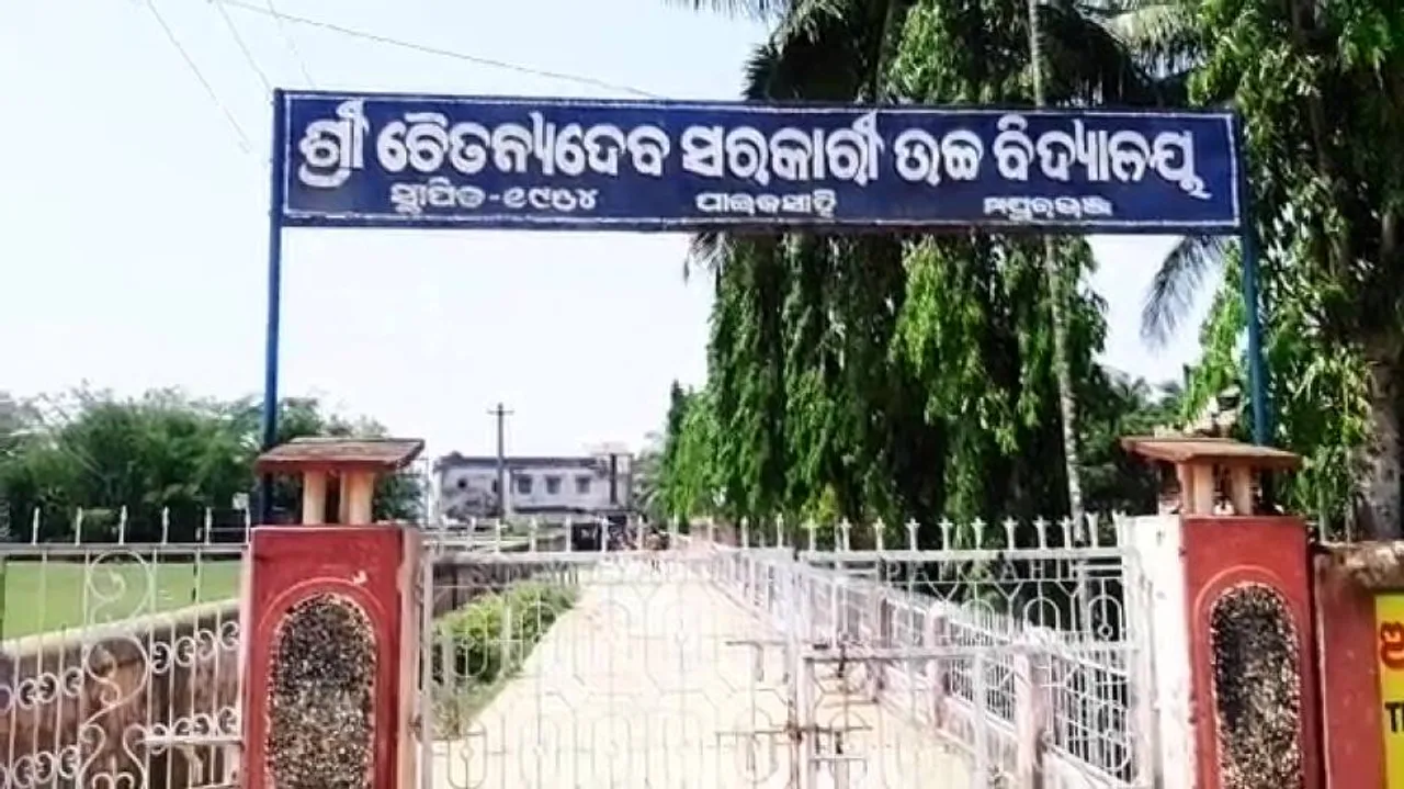 Covid Norms Thrown To Wind: Matric Students Seen Appearing Test At Mayurbhanj School!