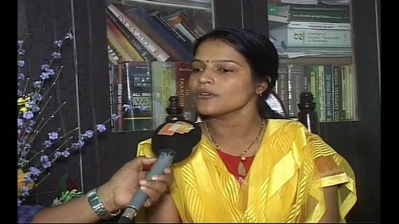 Young officers should bring in a change in system: OAS topper Puspanjali