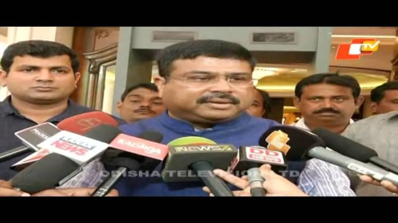 BJP-BJD war of words over 'teacher on call' continues