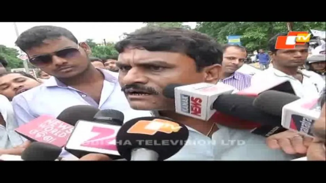 Chitgate: Minister's aide among two BJD men grilled by CBI
