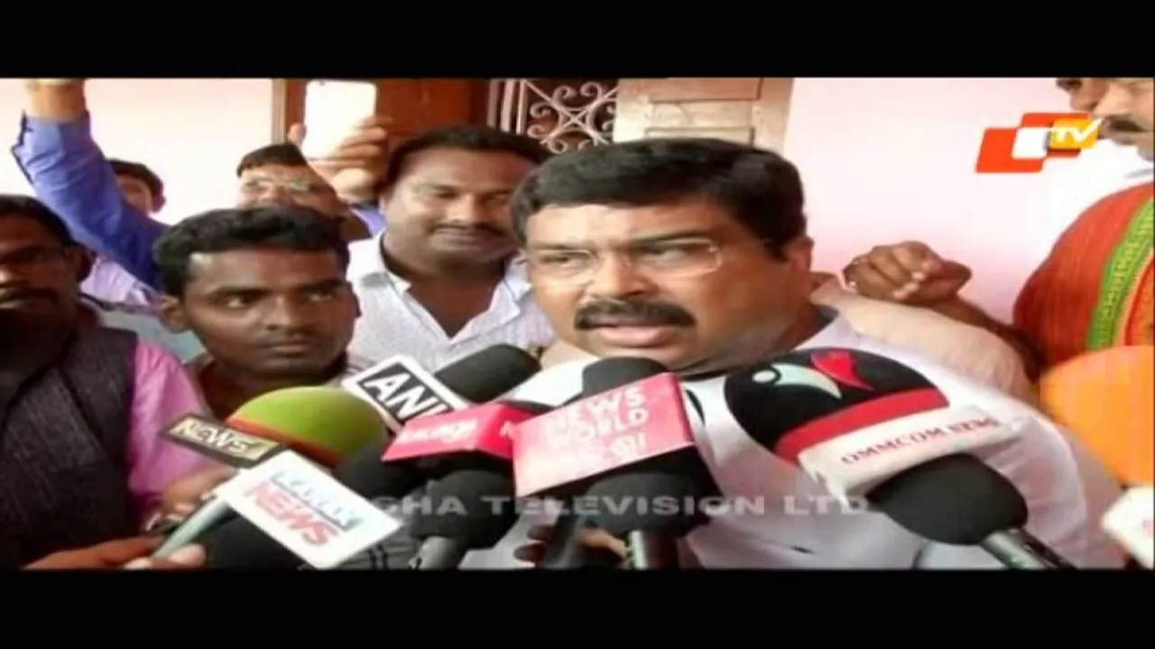 BJP team visits Malkangiri to review JE situation; denied police security