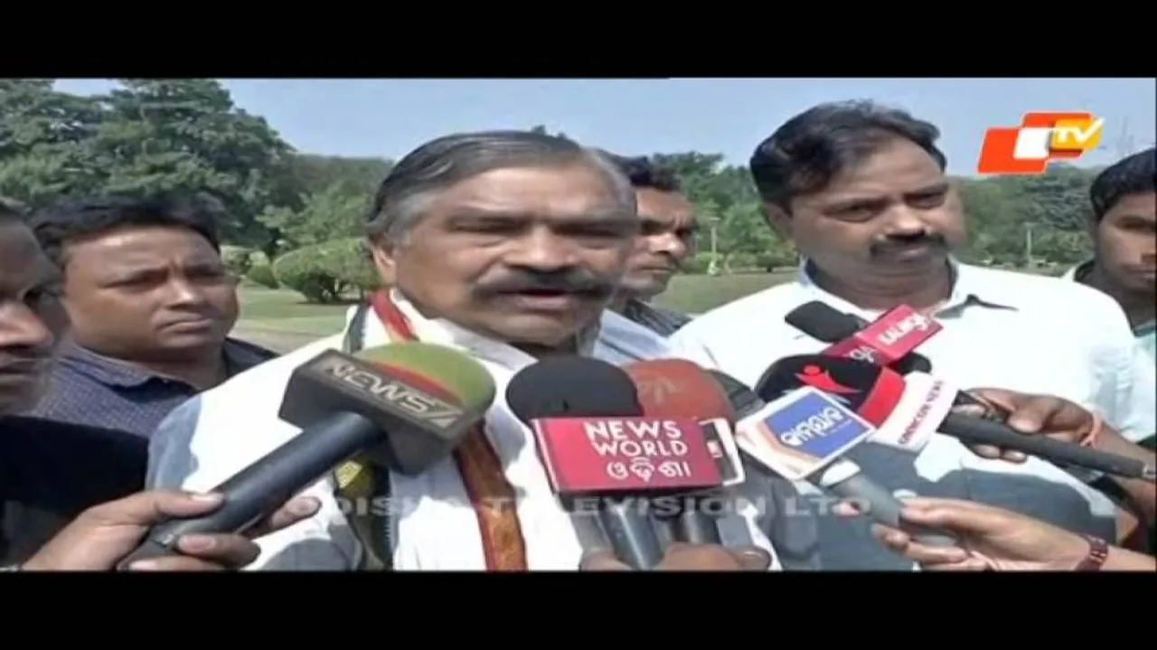 Congress split down the middle over Bapi Sarkhel