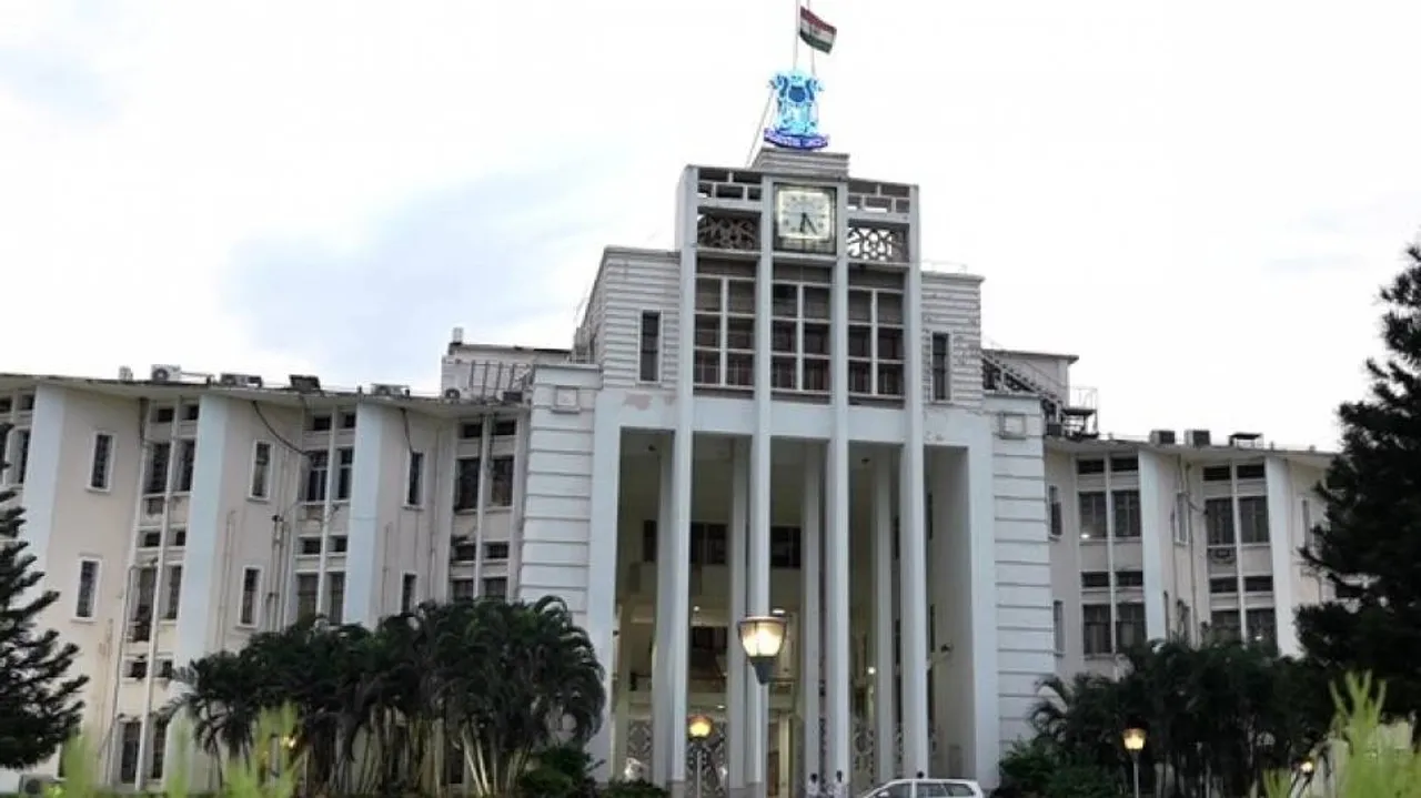 Odisha effects major reshuffle in bureaucracy; 8 collectors transferred