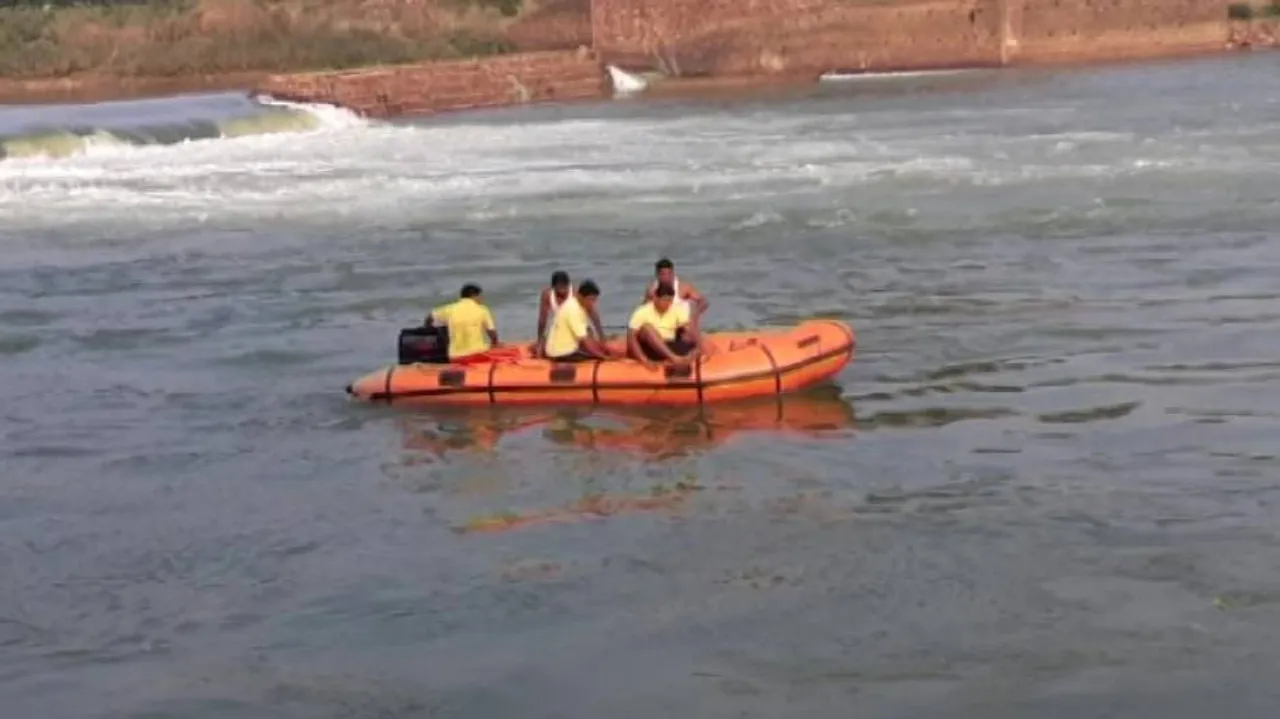 Selfie Craze Turns Fatal For Teen Girl In Odisha