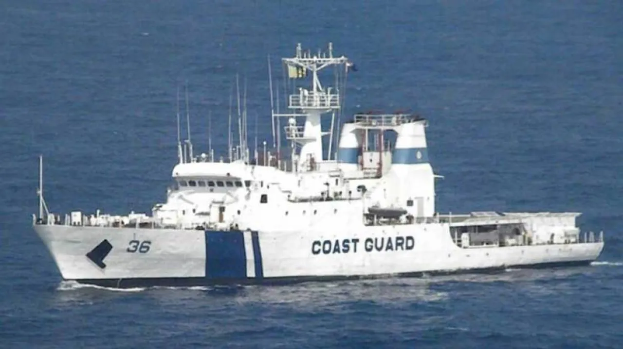 Ship rams into Indian fishing boat, 3 dead
