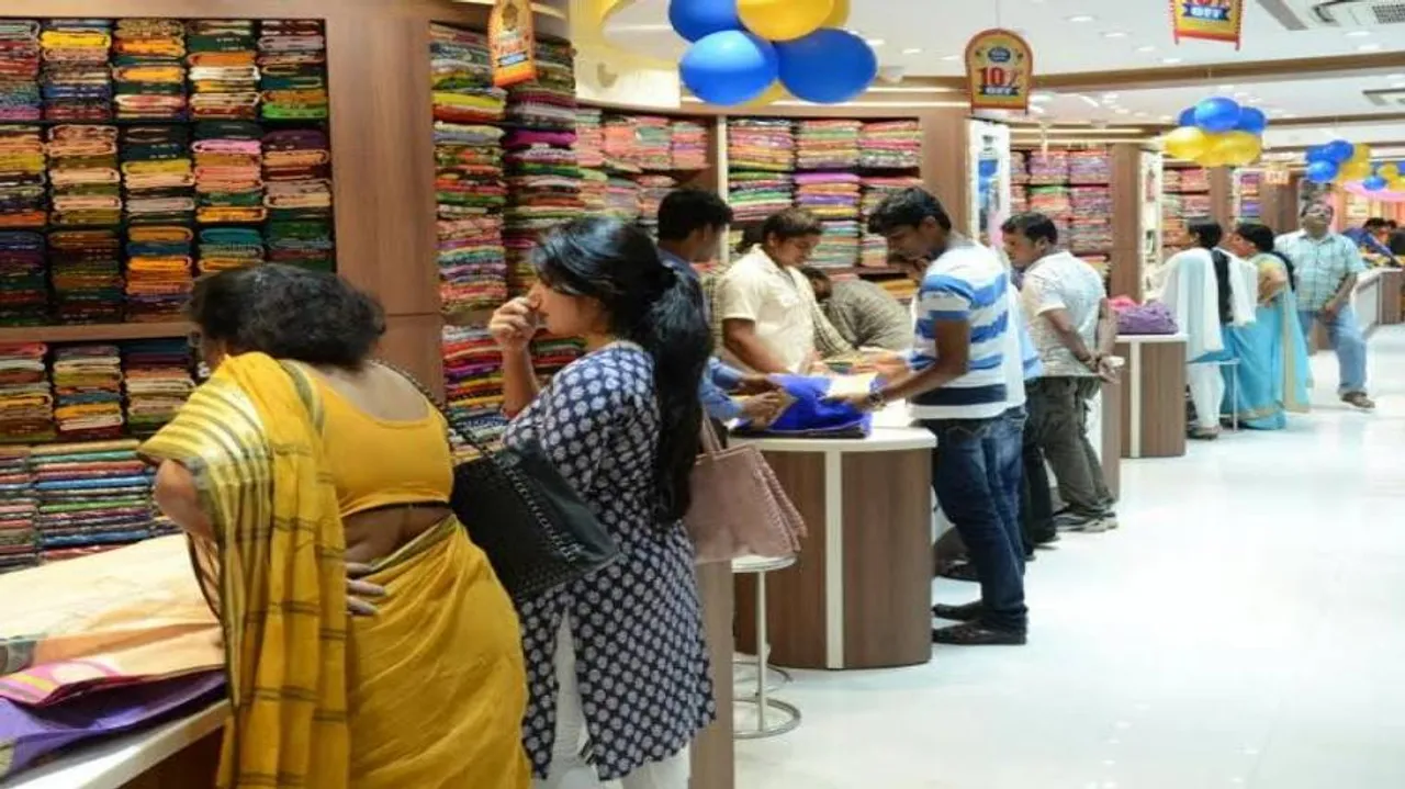 City shopaholics opt for fusion outfits this Diwali