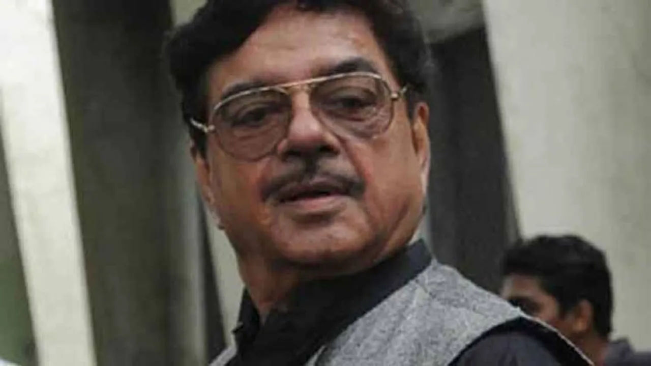 Shatrughan Sinha may face action, BJP calls him 'opportunist'