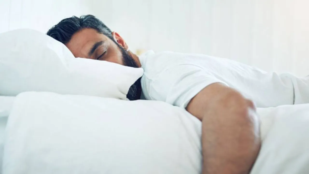 COVID19 Lockdown Impact: Sleeping Hours Get Longer, But Sleep Quality Deteriorates