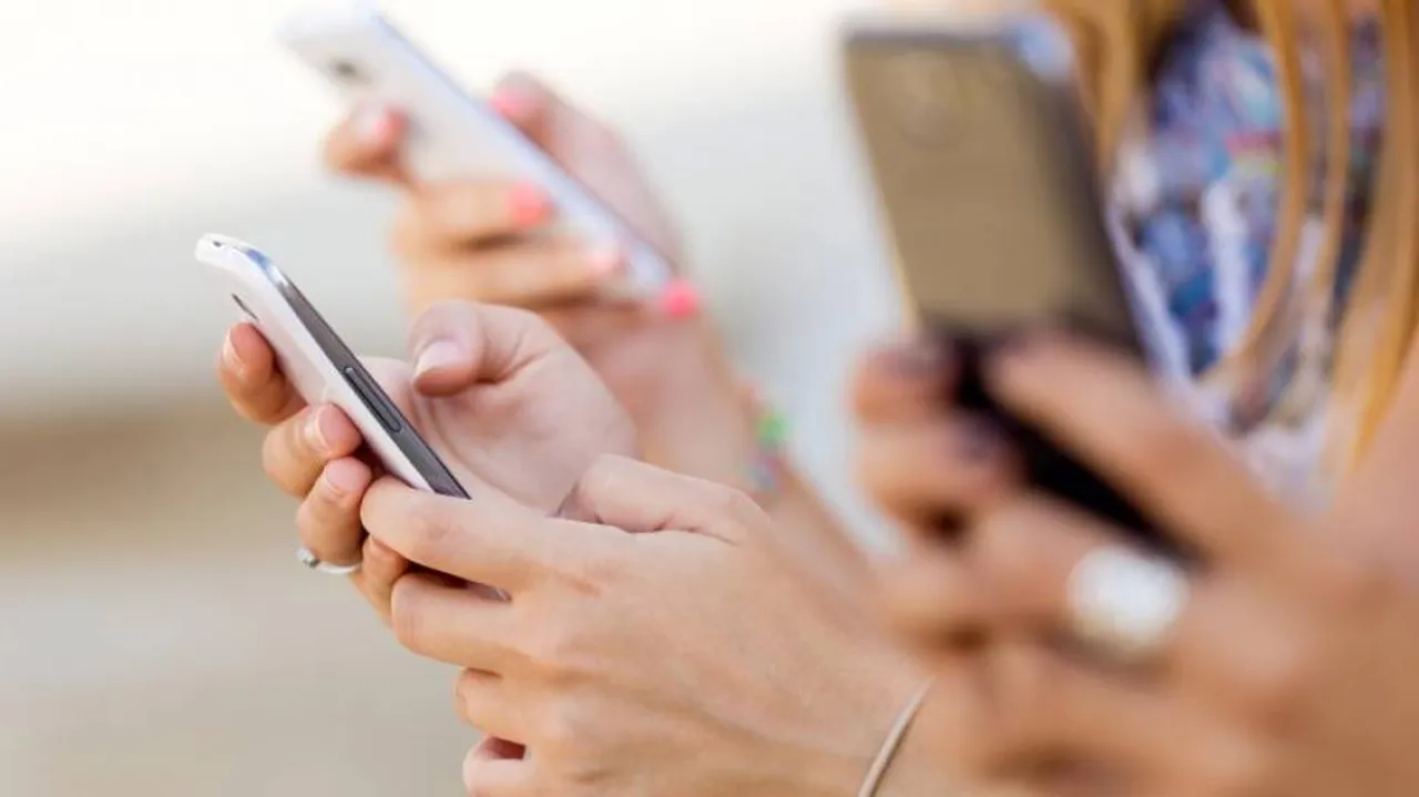 Smartphone addiction may signify a 'hyper-social' behaviour