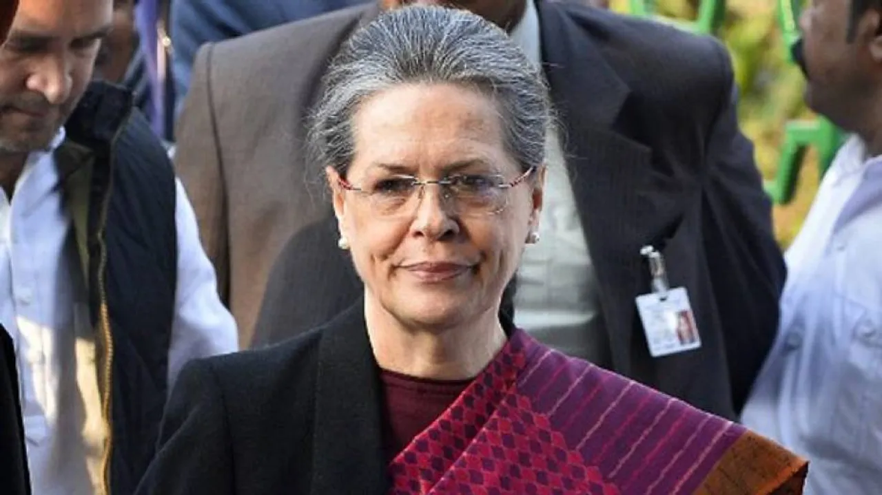 Sonia constitutes sub-group on presidential poll