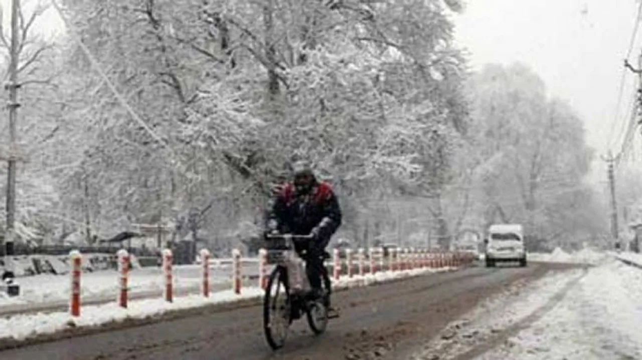 Cold wave continues in J&K