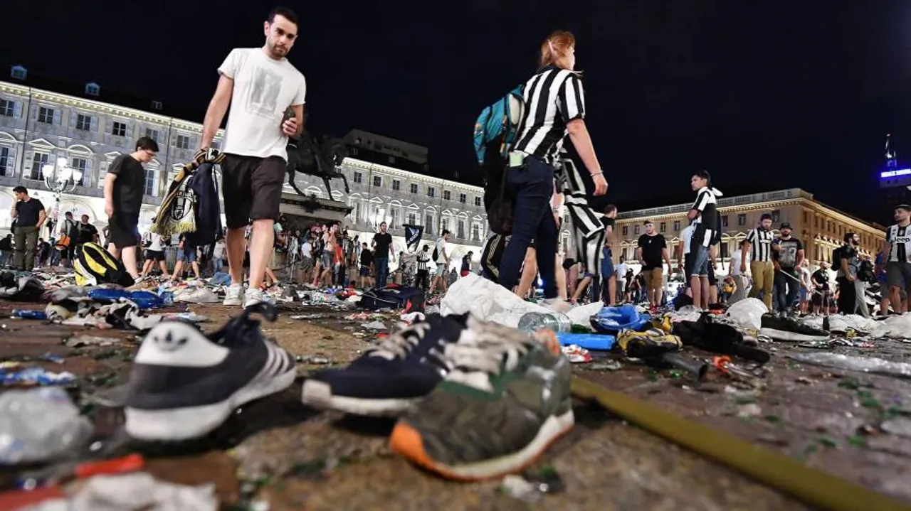 Over 400 injured in stampede during Champions League final
