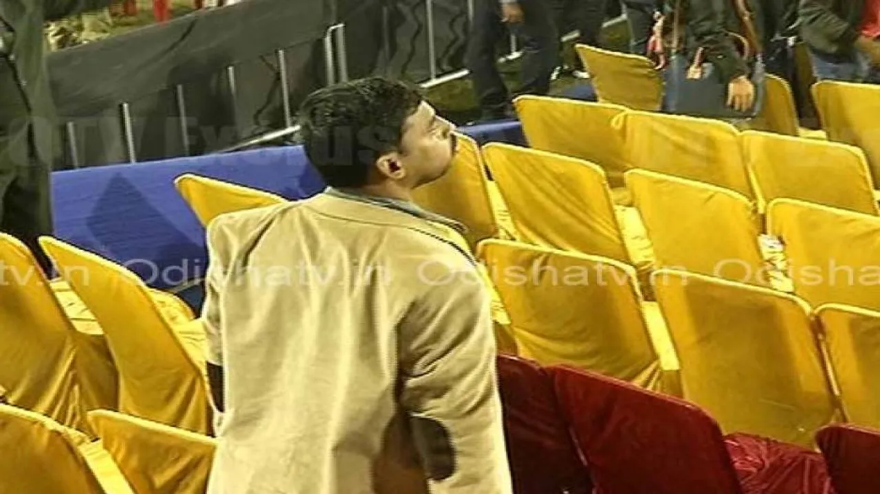 Chit fund accused Subhankar Nayak seen in BCCI Box during India-Sri Lanka T20