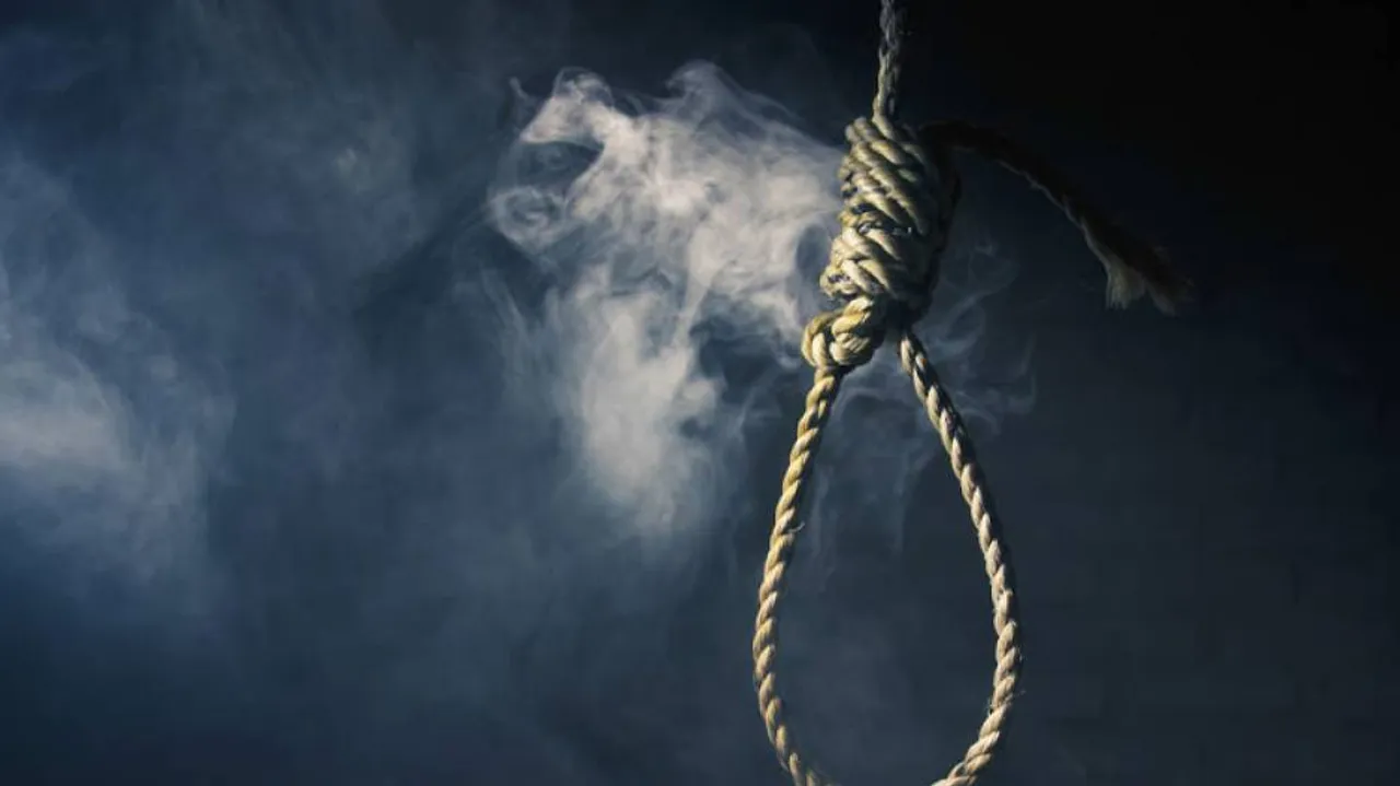 'Love-struck' couple found hanging in Bhubaneswar