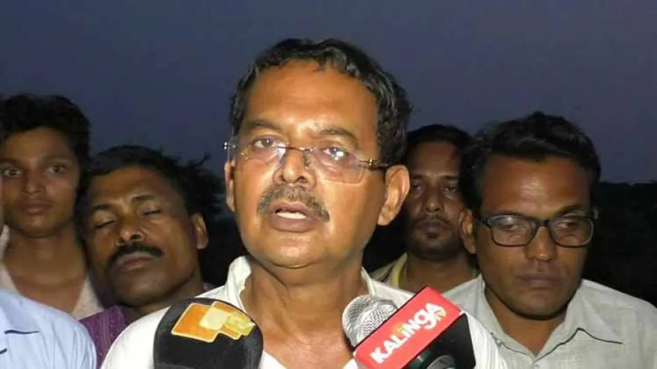 Utkal Bharat party chief Kharavela Swain attacked during public meeting