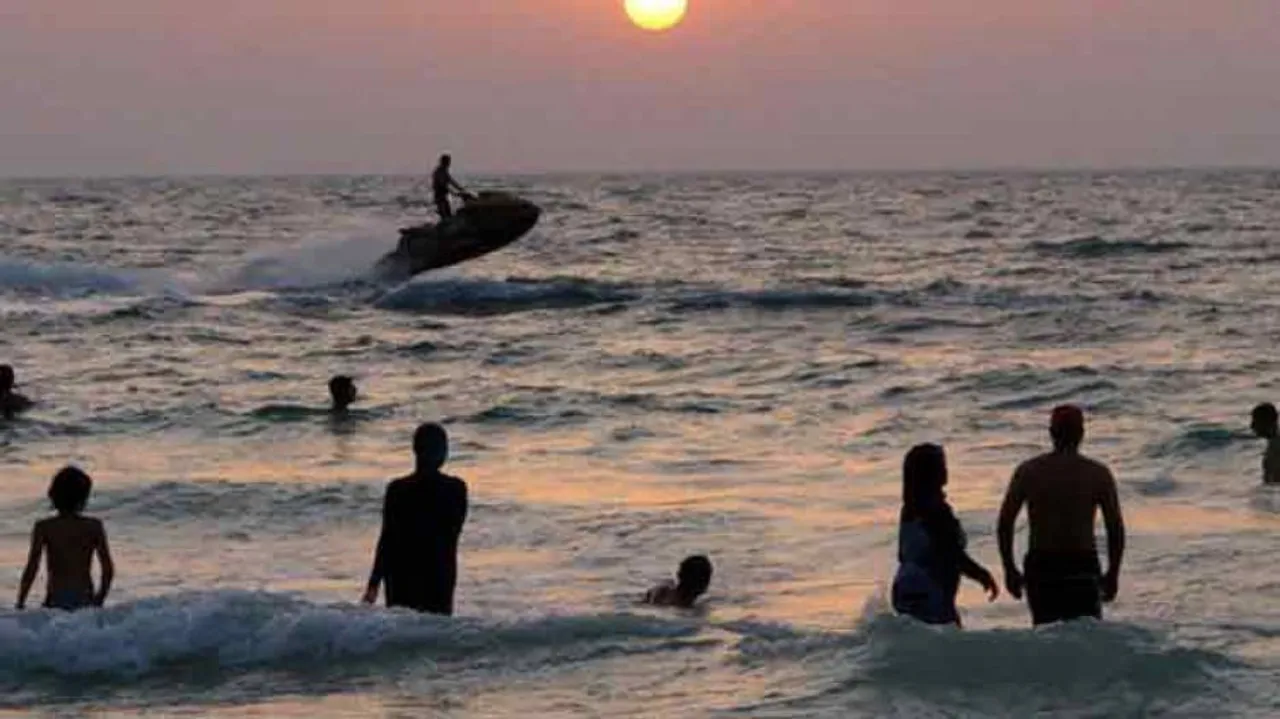 Swimming in ocean increases infection risk: Study