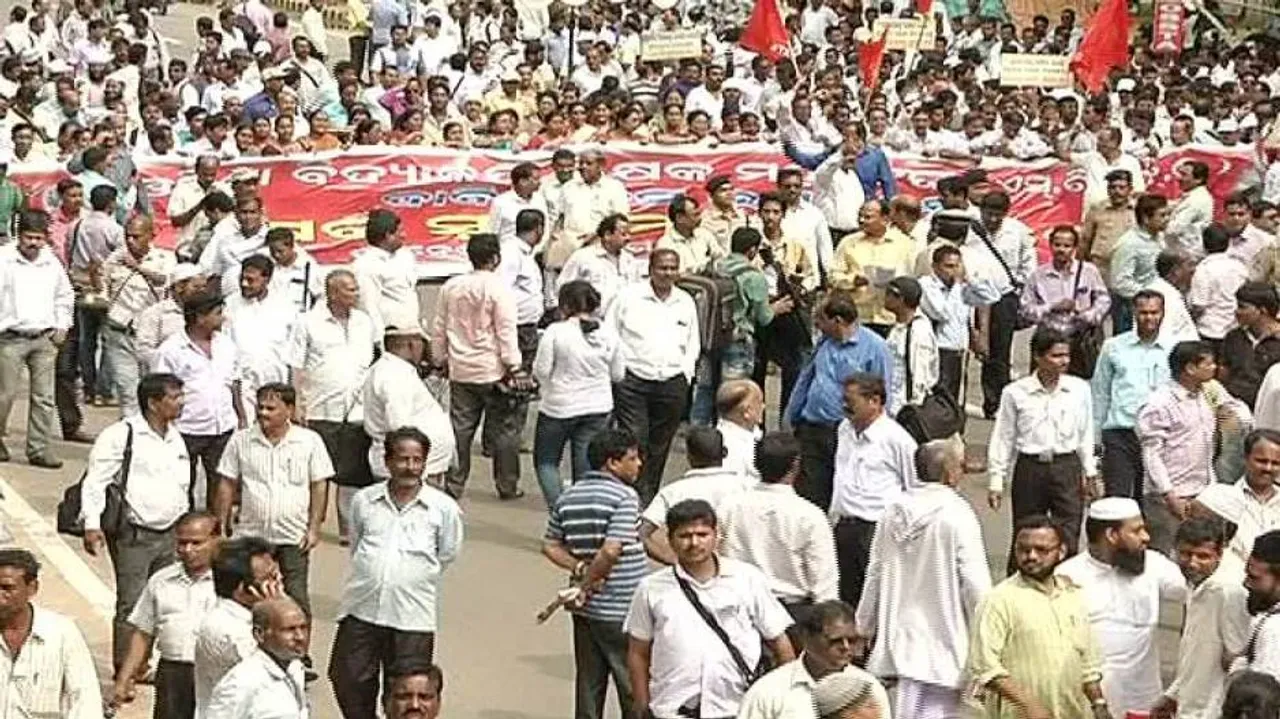 Teachers demand abolition of block grant system, again