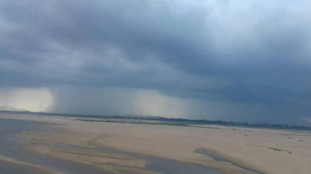 IMD Issues Thunderstorm, Lightning Alert For Odisha; Low Pressure Over BoB By June 8