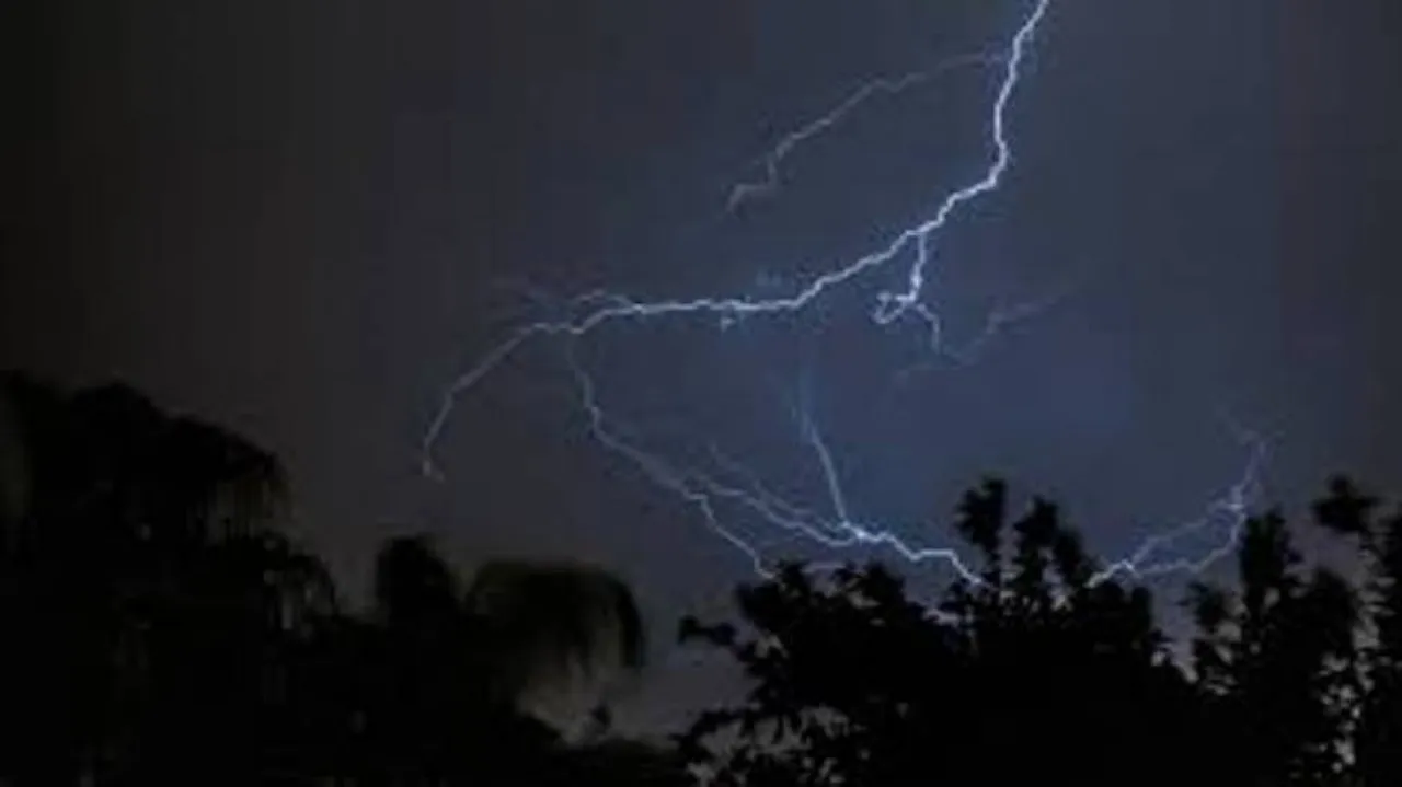 Weather Alert: Thunderstorm alert issued for 3 Odisha districts
