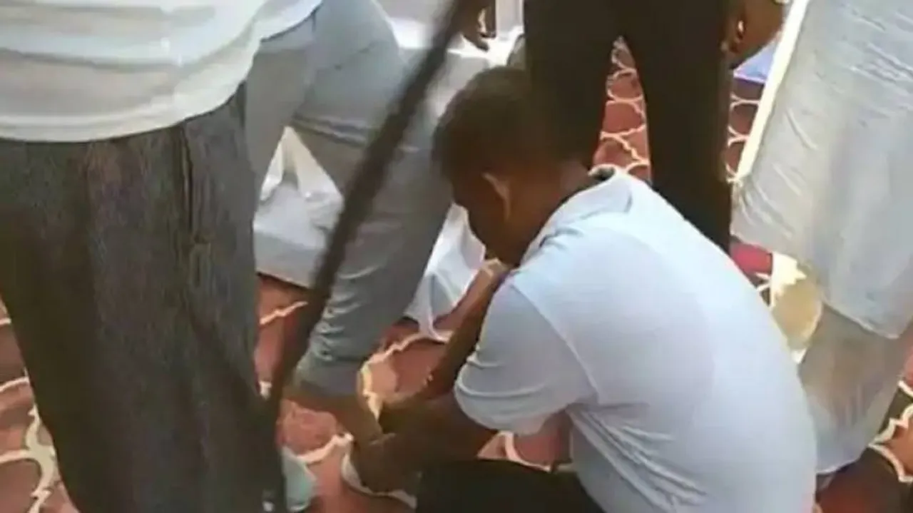 UP minister Laxmi Narayan caught in 'shoe' controversy