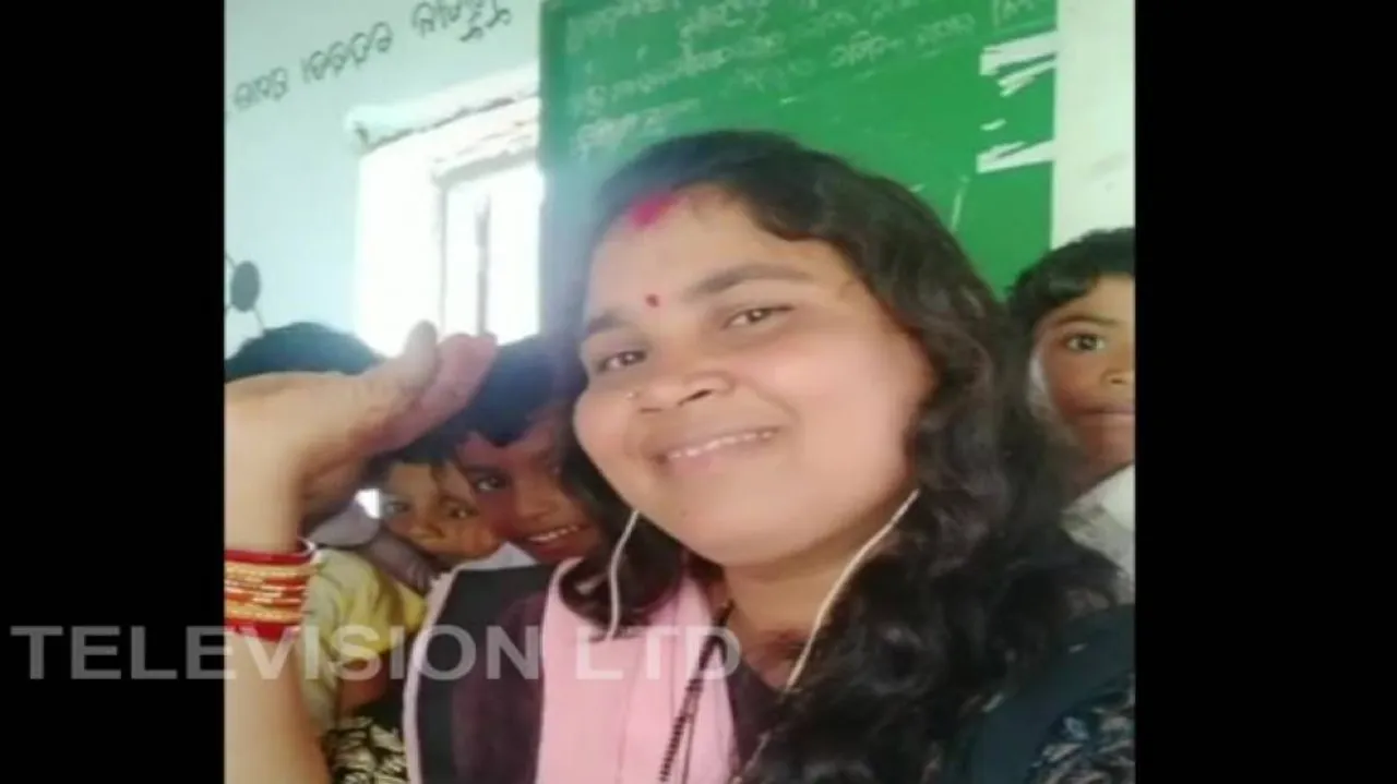 Odisha Lady School Teacher’s TikTok Video With Students Goes Viral