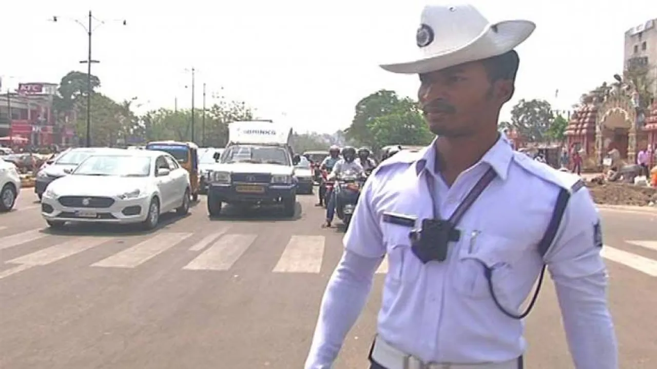 Saving A Life Was Priority: Constable Who Stopped CM Naveen’s Convoy