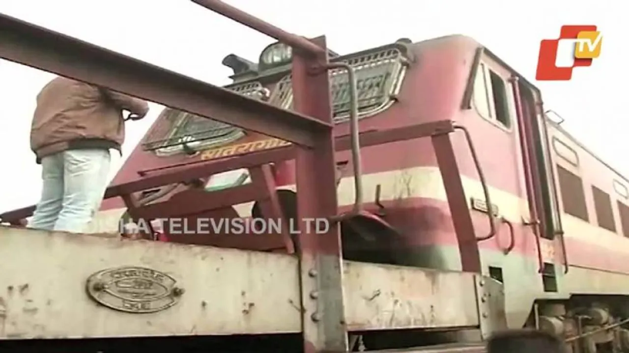 Lokmanya Tilak Express Derailment In Cuttack: Train Services Affected, Here's The Details