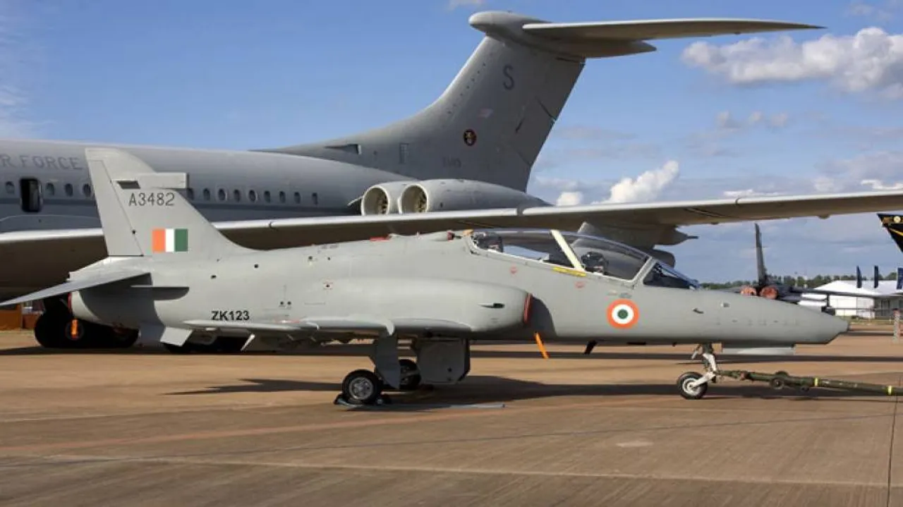 IAF trainer jet crashes, pilots safe