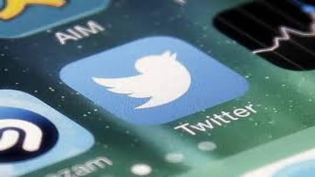Twitter blocks New York Times account, restores later