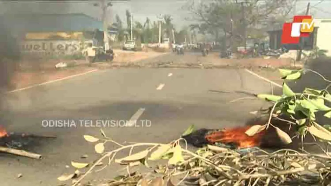 Fani-battered Khurda residents on streets demanding water, electricity
