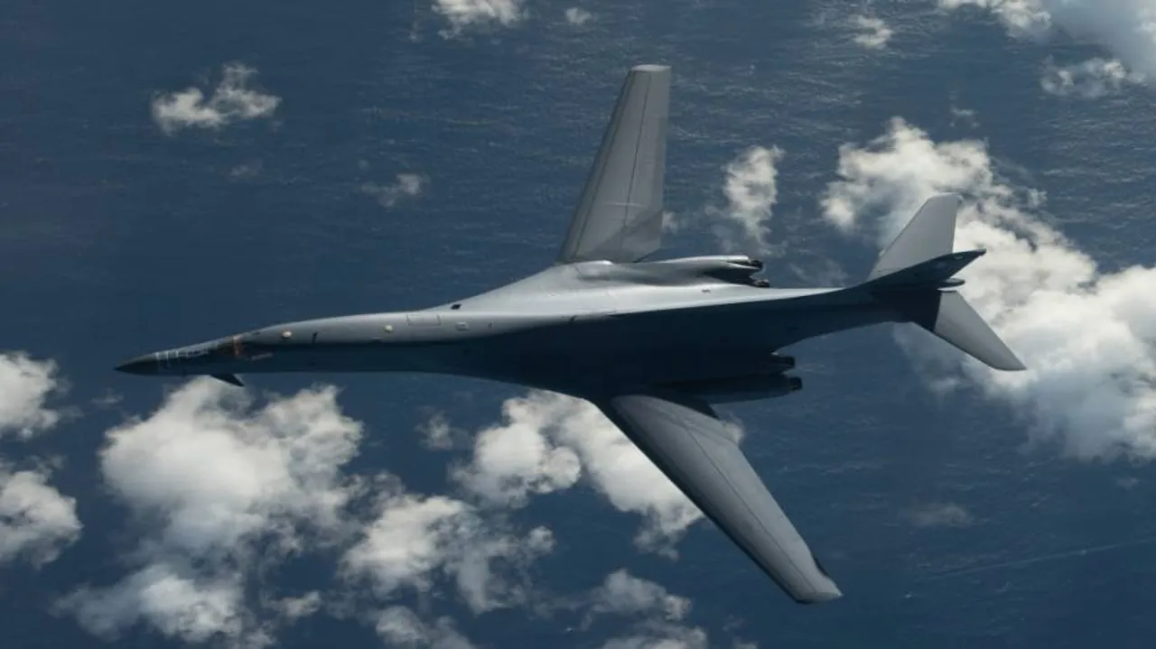 US bombers fly close to North Korea's coast