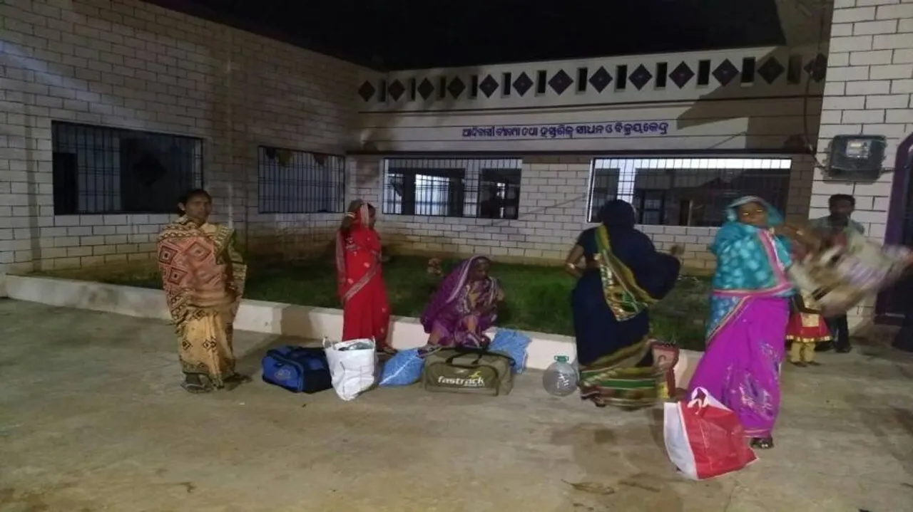 Administrative indifference entangled weavers’ threads & hopes of revival