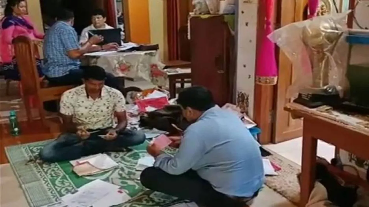 Forest staff of Keonjhar in Vigilance net