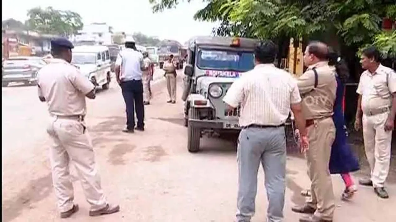 MV Act Penalty: Commuters Can Now Lodge Complaints Through Helpline Number