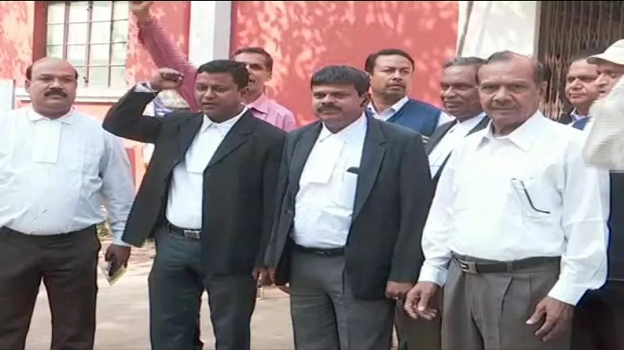 Western Odisha lawyers stage 6-day cease-work agitation