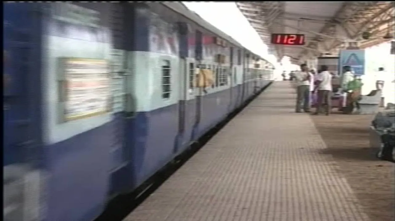 Bomb scare on Konark Exp: Railways confirm suspicious boxes contain paint materials