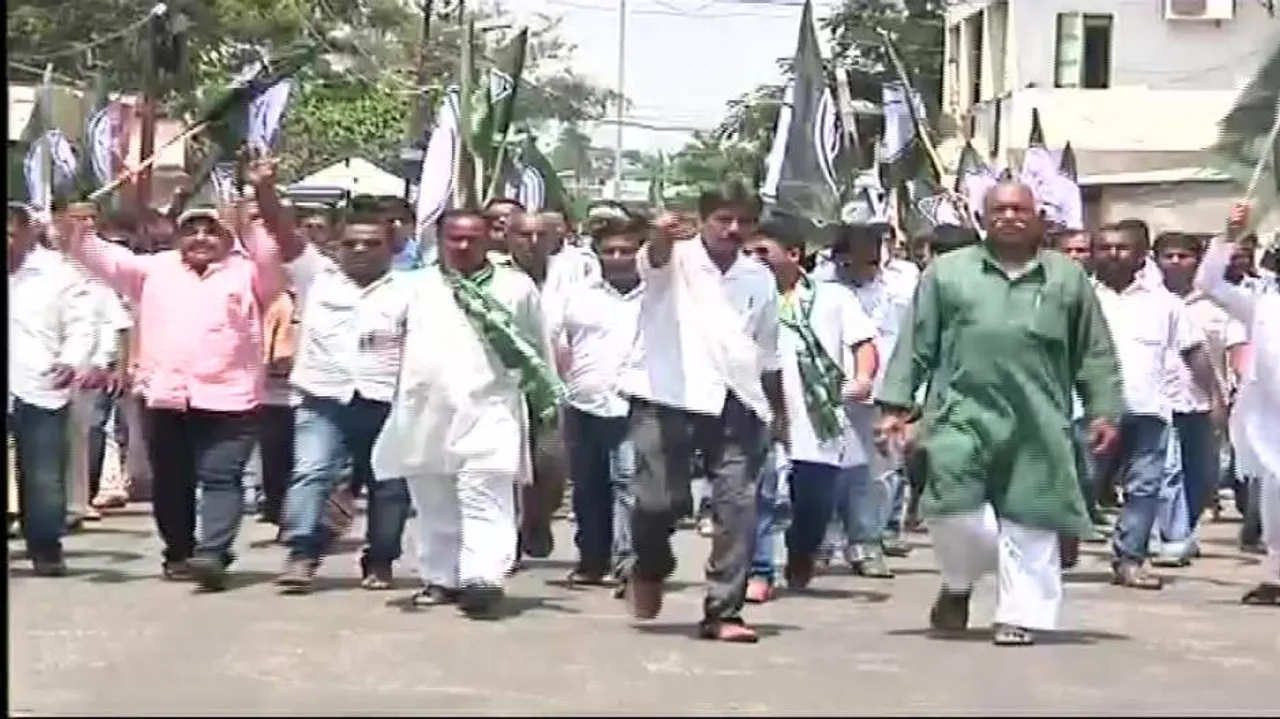 BJD’s agitation over kerosene quota reaches Sambalpur