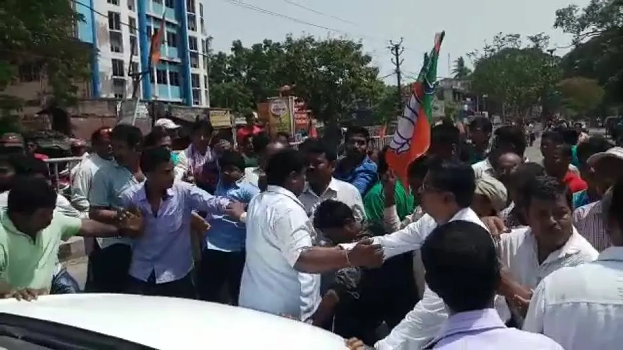 Two BJP groups clash during party's ‘Bandhu Milana’ in Bhadrak